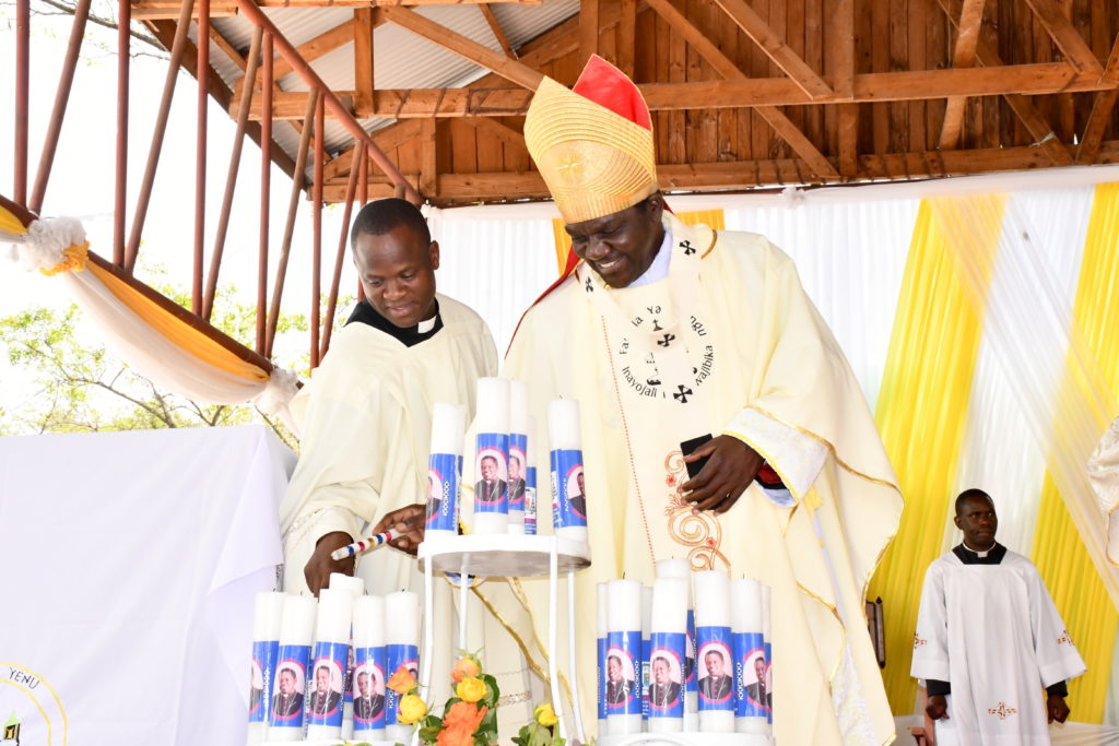 TANZANIA: Bishop Nkwande Celebrates 25 Years Of Priesthood