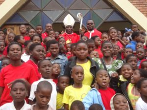 BishopMsusaPosingWiththeChildren
