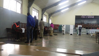 Citizens casting their votes