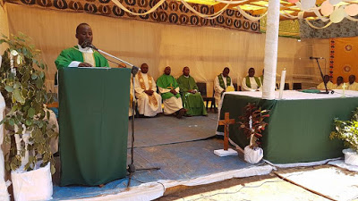 Parish Priest of St. Matthias Mulumba Misiku Rev. Fr. Bernard Silungwe  thanks the Bishopsfor choosing his Parish to host the National Mission Sunday Celebrations