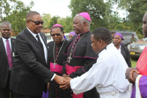 H.E. President Arthur Mutharika arriving for Requem Mass