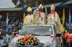 Archbishop Balvo (right) during the installation of