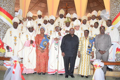 Bishop Banzi is joined by other Tanzania Bishops and former  President of the Republic of Tanzania H.E. Benjamin Mkapa in a  Group Photo during the celebrations