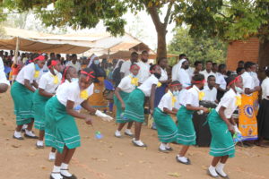 FLOWER GIRLS DANCING DURING THE NATIONAL LAUNCH