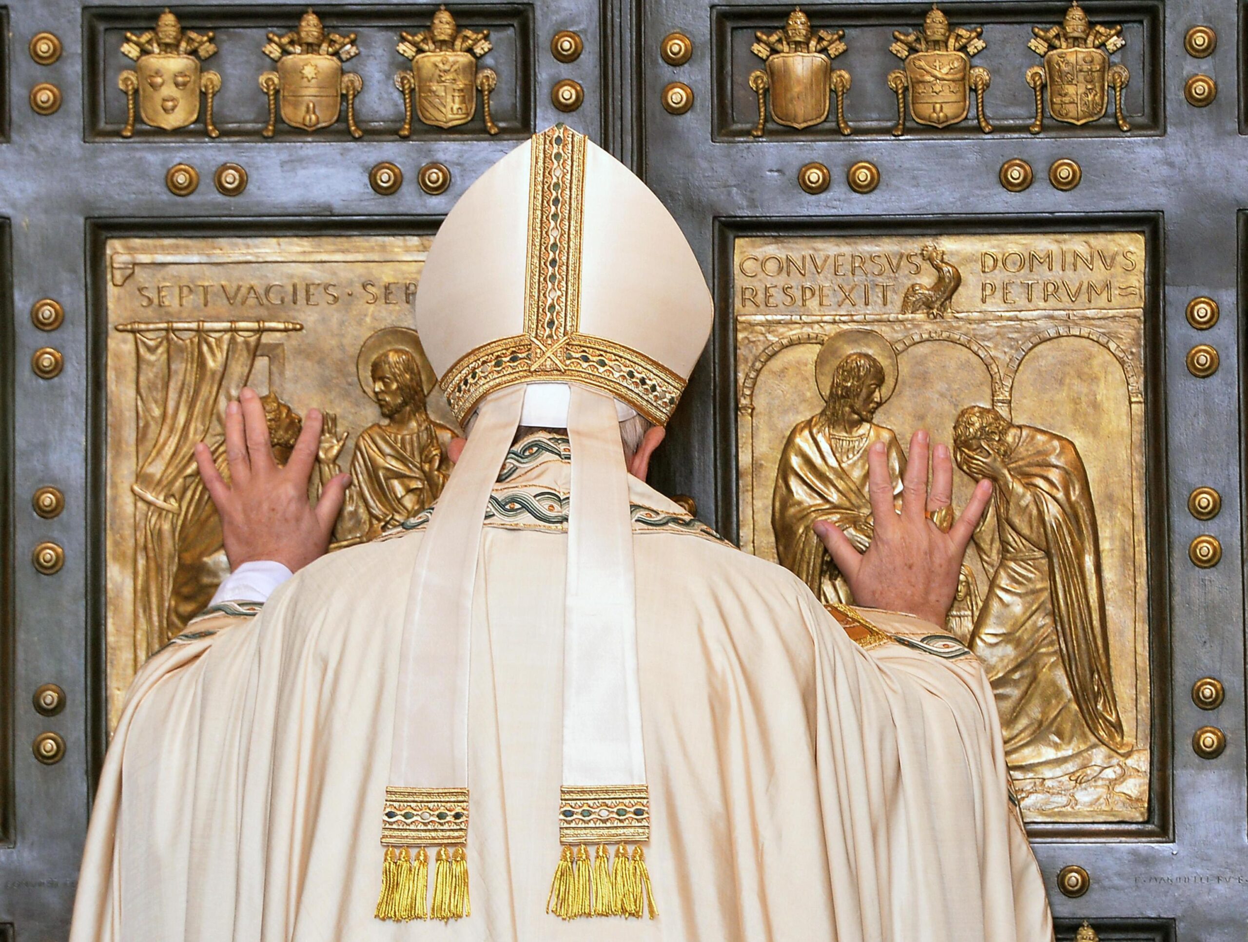 VATICAN Pope Francis Opens Holy Door to Kick Off Jubilee Year 2025