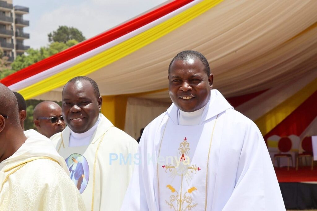Fr. Bonaventure Luchidio (R)