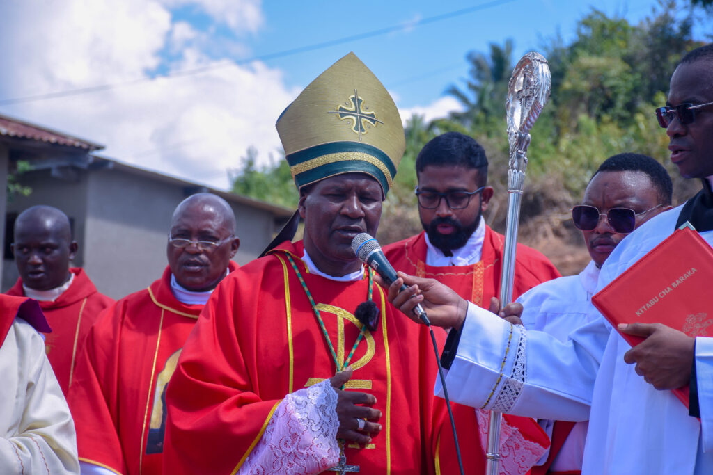 BISHOP PISA,OFM.Cap